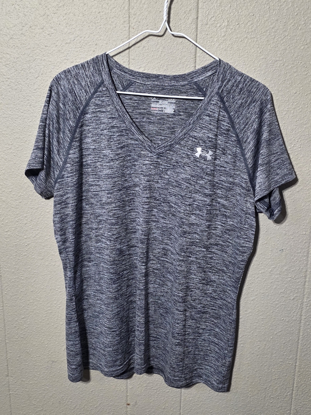 Women's Under Armour Semi-fitted Heatgear Top Heathered Black Sz L (Lot 1)